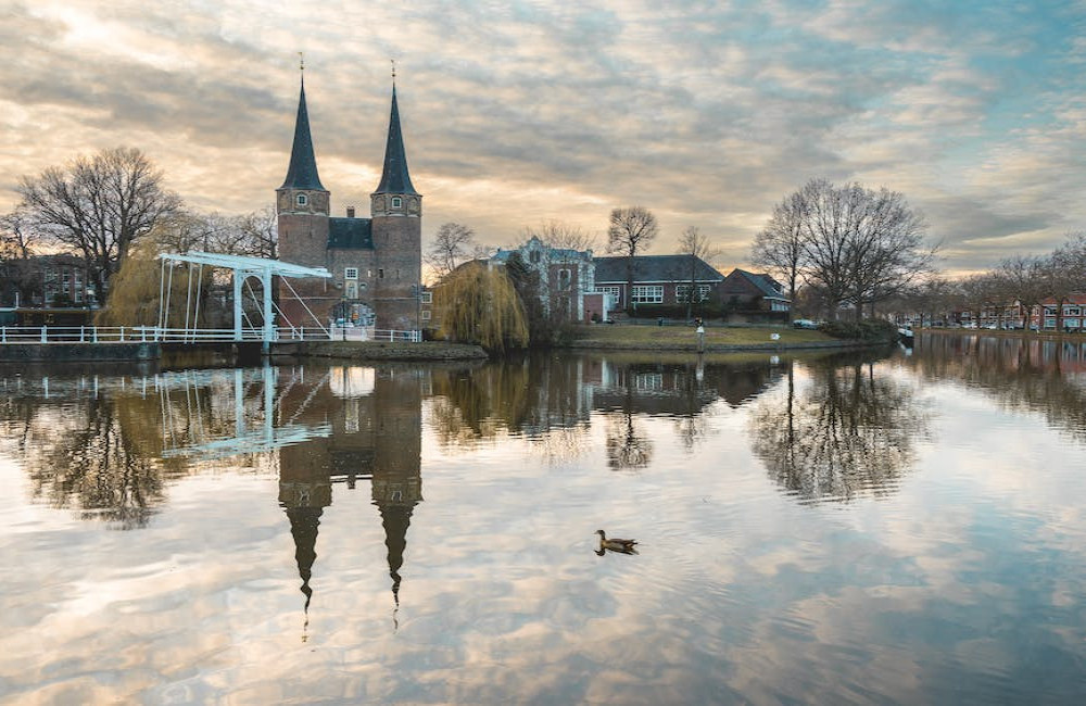 Waarom is Delft zo'n populaire stad voor een weekendje weg?