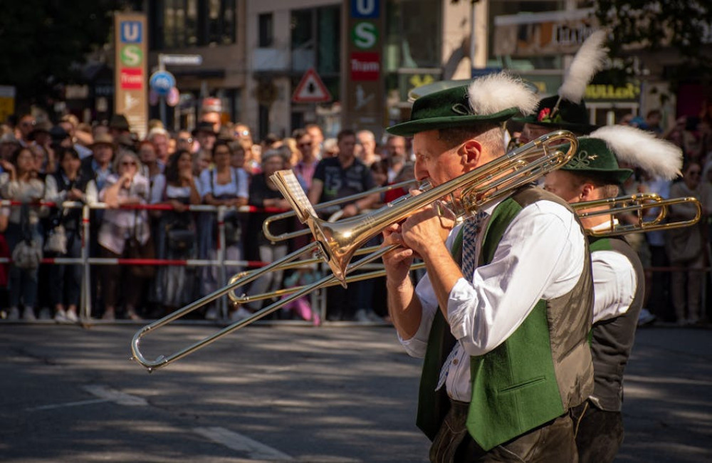 Hoe kies je de beste Lederhosen of Dirndl voor het Oktoberfest?