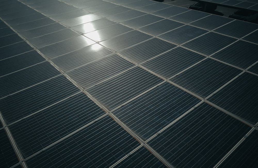 Hoeveel geld kan ik besparen met zonnepanelen?